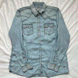 Ariat Pearl Snap Button Down Shirt - XL